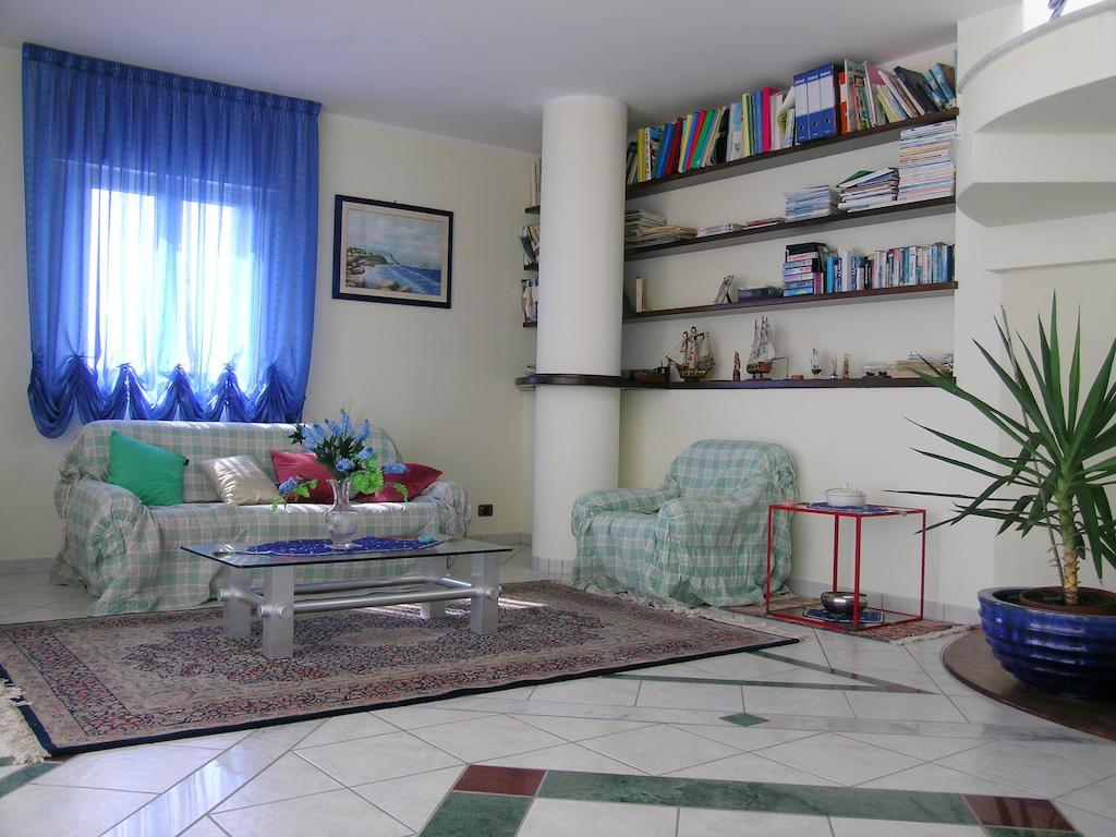 Bed & Breakfast Acquamarina Calasetta