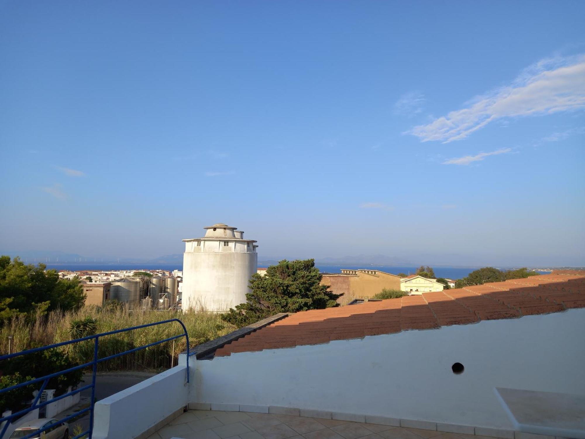 Acquamarina Bed & Breakfast *